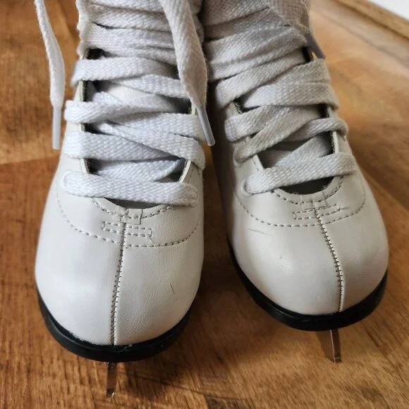 DBX White Girls Ice Skates Size 12J - Picture 8 of 16